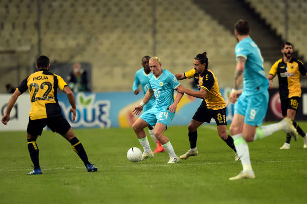 职业生涯的 职业生涯的