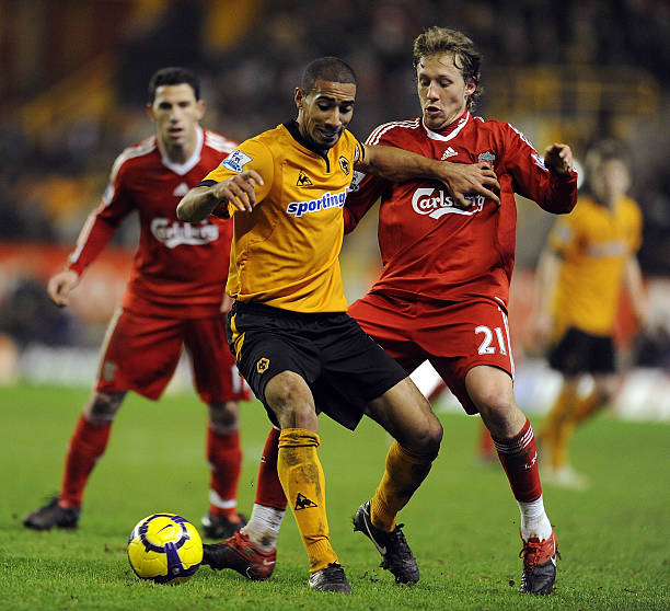 他在初期便 他在初期便